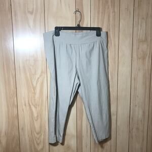 Focus 2000 High Rise Capri Stretch Pants 16